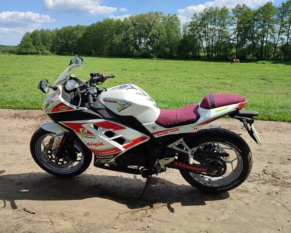 Черный Yokomoto HT 250T-3, объемом двигателя 0.25 л и пробегом 20 тыс. км за 1200 $, фото 1 на Automoto.ua