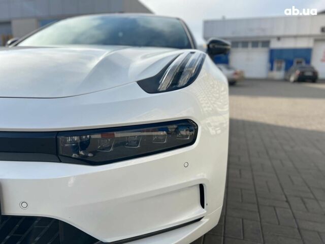 Белый Zeekr 001, объемом двигателя 0 л и пробегом 41 тыс. км за 36690 $, фото 3 на Automoto.ua