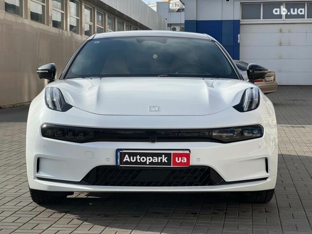 Белый Zeekr 001, объемом двигателя 0 л и пробегом 41 тыс. км за 36690 $, фото 4 на Automoto.ua
