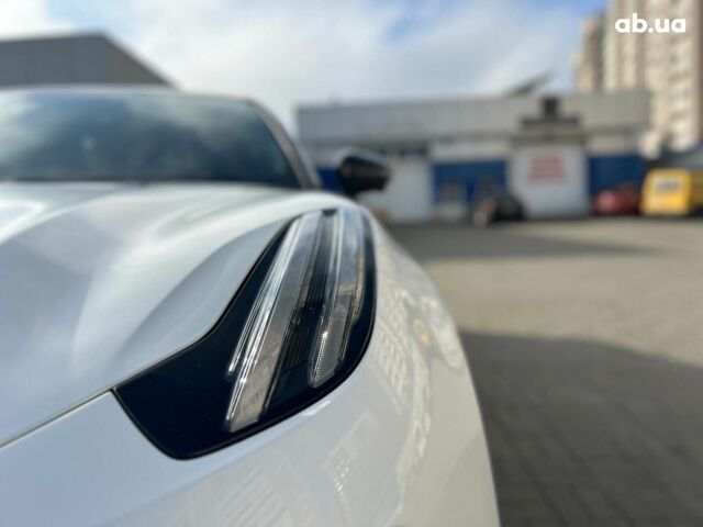 Белый Zeekr 001, объемом двигателя 0 л и пробегом 41 тыс. км за 36690 $, фото 2 на Automoto.ua