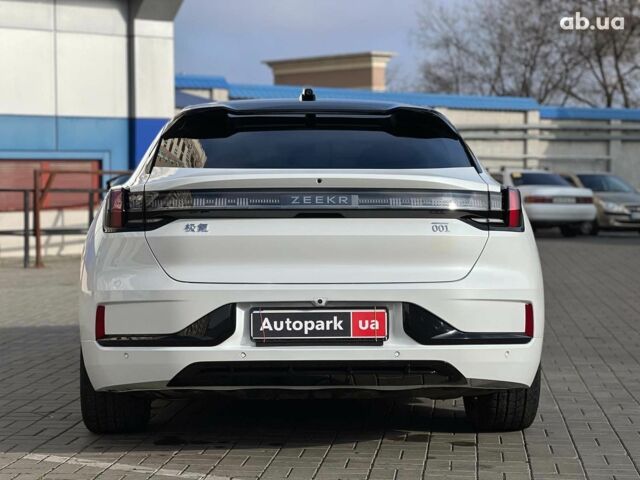 Белый Zeekr 001, объемом двигателя 0 л и пробегом 41 тыс. км за 36690 $, фото 9 на Automoto.ua