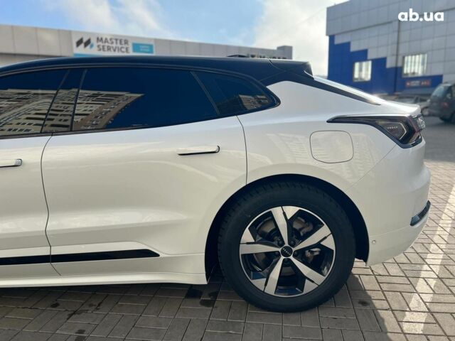 Белый Zeekr 001, объемом двигателя 0 л и пробегом 41 тыс. км за 36690 $, фото 57 на Automoto.ua