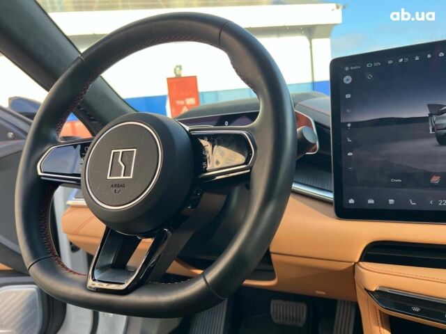 Белый Zeekr 001, объемом двигателя 0 л и пробегом 41 тыс. км за 36690 $, фото 45 на Automoto.ua