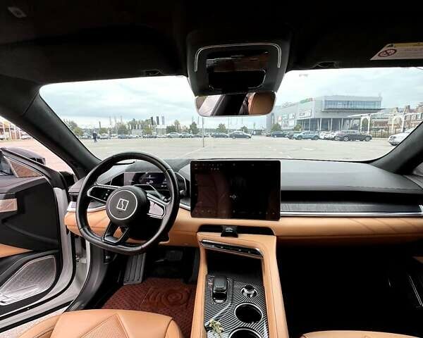 Білий Zeekr 001, об'ємом двигуна 0 л та пробігом 59 тис. км за 32400 $, фото 16 на Automoto.ua