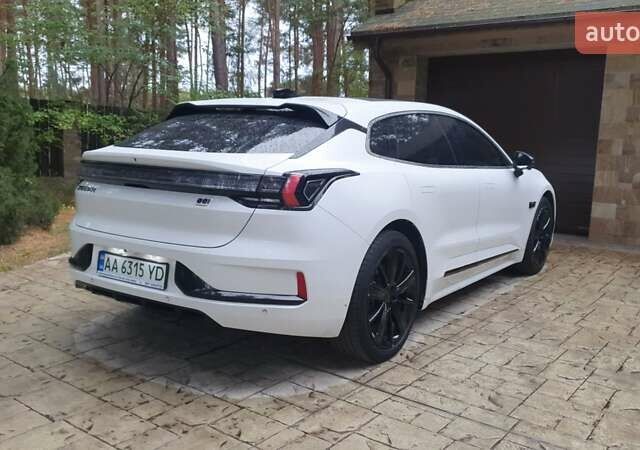 Білий Zeekr 001, об'ємом двигуна 0 л та пробігом 59 тис. км за 32400 $, фото 5 на Automoto.ua