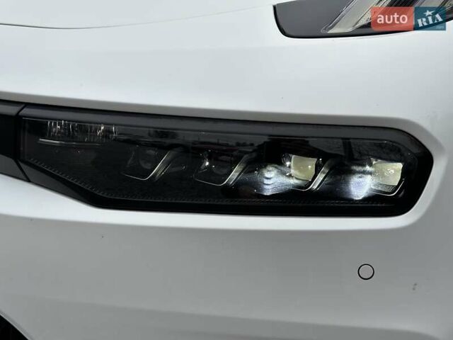 Белый Zeekr 001, объемом двигателя 0 л и пробегом 52 тыс. км за 42990 $, фото 5 на Automoto.ua