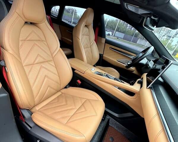Білий Zeekr 001, об'ємом двигуна 0 л та пробігом 59 тис. км за 32400 $, фото 14 на Automoto.ua