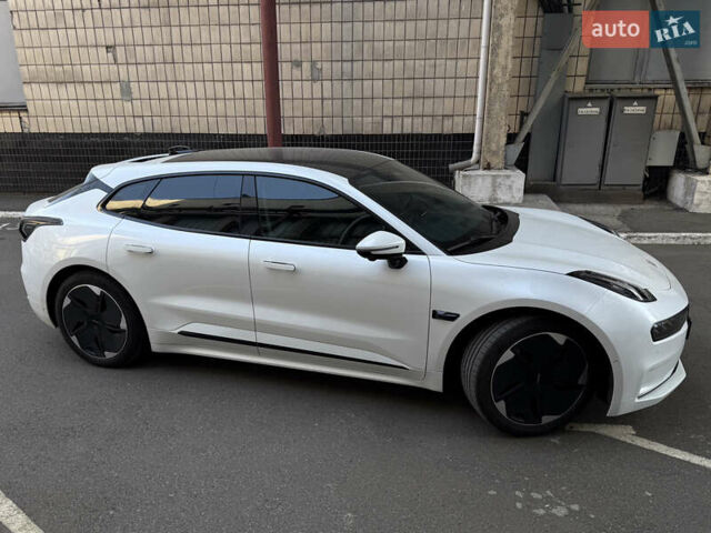 Білий Zeekr 001, об'ємом двигуна 0 л та пробігом 34 тис. км за 32800 $, фото 2 на Automoto.ua