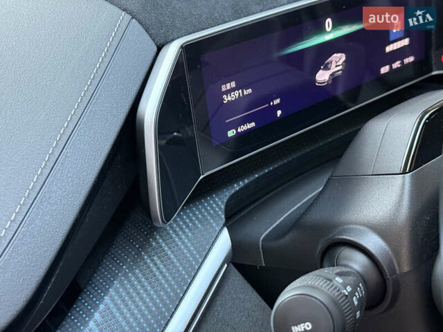 Білий Zeekr 001, об'ємом двигуна 0 л та пробігом 34 тис. км за 32800 $, фото 8 на Automoto.ua