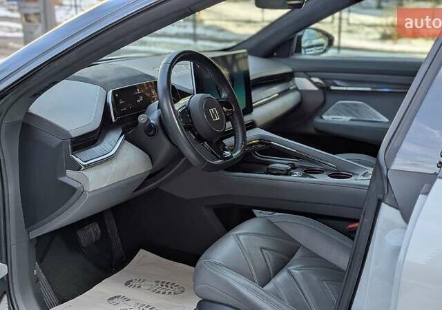 Білий Zeekr 001, об'ємом двигуна 0 л та пробігом 34 тис. км за 33399 $, фото 44 на Automoto.ua
