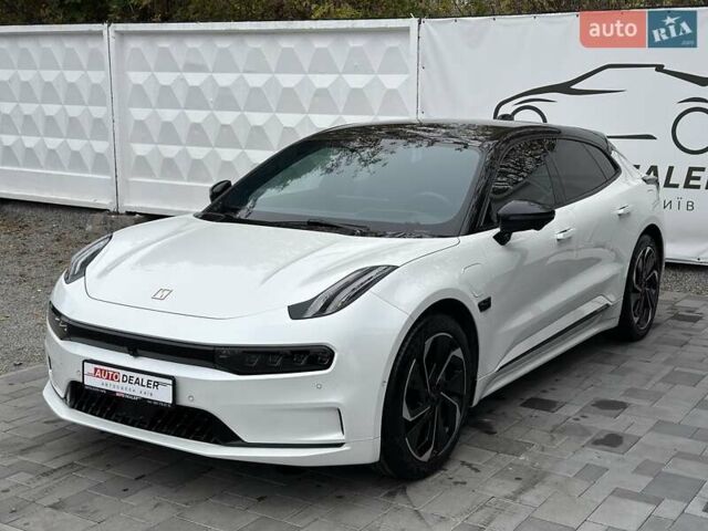 Белый Zeekr 001, объемом двигателя 0 л и пробегом 52 тыс. км за 42990 $, фото 2 на Automoto.ua