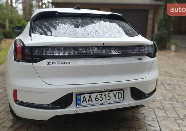 Білий Zeekr 001, об'ємом двигуна 0 л та пробігом 59 тис. км за 32400 $, фото 7 на Automoto.ua