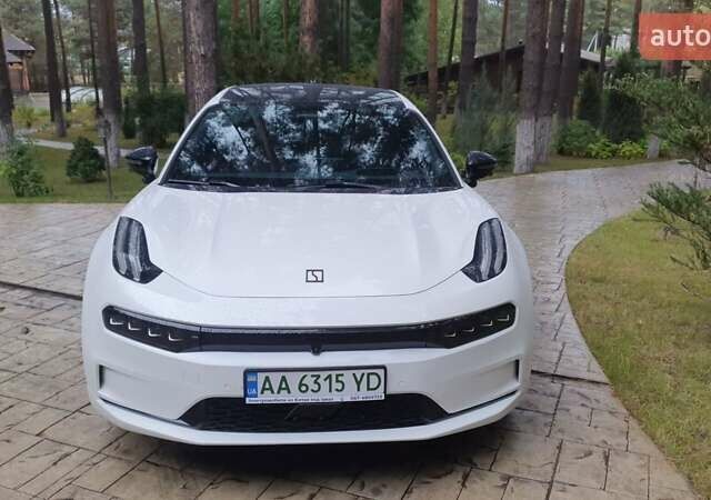 Білий Zeekr 001, об'ємом двигуна 0 л та пробігом 59 тис. км за 32400 $, фото 9 на Automoto.ua