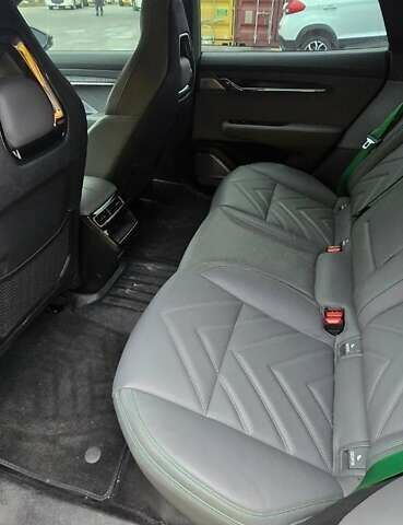 Белый Zeekr 001, объемом двигателя 0 л и пробегом 29 тыс. км за 40000 $, фото 3 на Automoto.ua