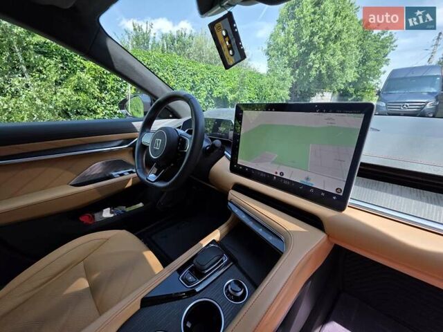 Білий Zeekr 001, об'ємом двигуна 0 л та пробігом 14 тис. км за 53800 $, фото 15 на Automoto.ua