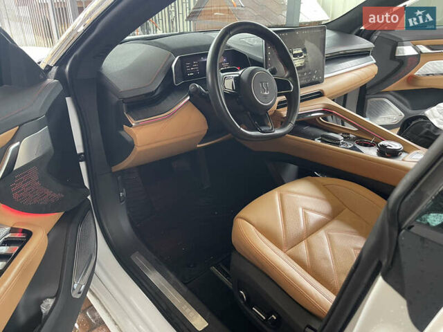 Белый Zeekr 001, объемом двигателя 0 л и пробегом 26 тыс. км за 36500 $, фото 15 на Automoto.ua