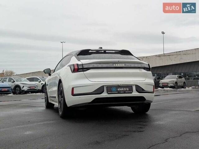 Білий Zeekr 001, об'ємом двигуна 0 л та пробігом 38 тис. км за 37500 $, фото 8 на Automoto.ua