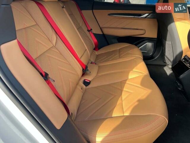 Белый Zeekr 001, объемом двигателя 0 л и пробегом 41 тыс. км за 32990 $, фото 26 на Automoto.ua