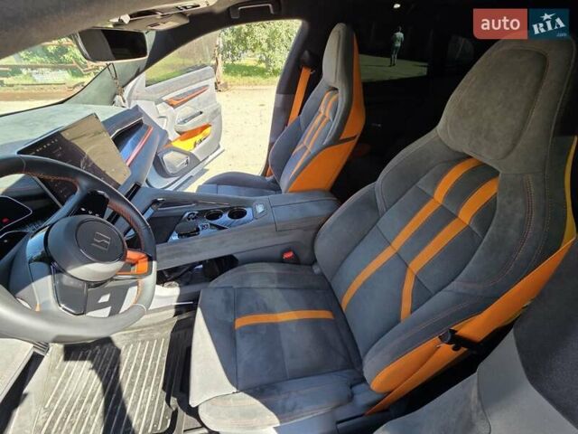 Белый Zeekr 001, объемом двигателя 0 л и пробегом 49 тыс. км за 41000 $, фото 4 на Automoto.ua