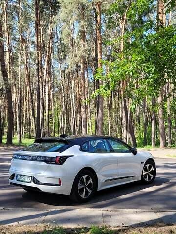 Білий Zeekr 001, об'ємом двигуна 0 л та пробігом 25 тис. км за 33000 $, фото 15 на Automoto.ua
