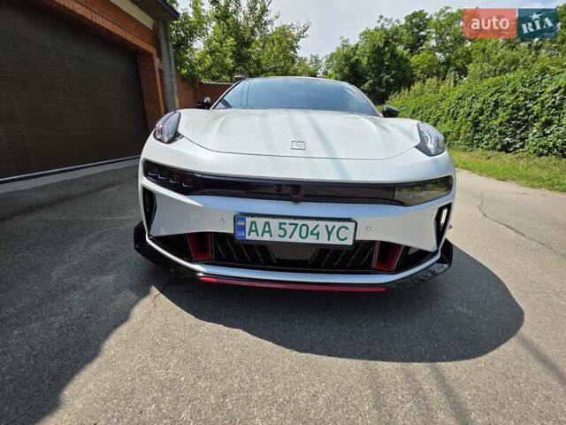 Білий Zeekr 001, об'ємом двигуна 0 л та пробігом 14 тис. км за 53800 $, фото 20 на Automoto.ua