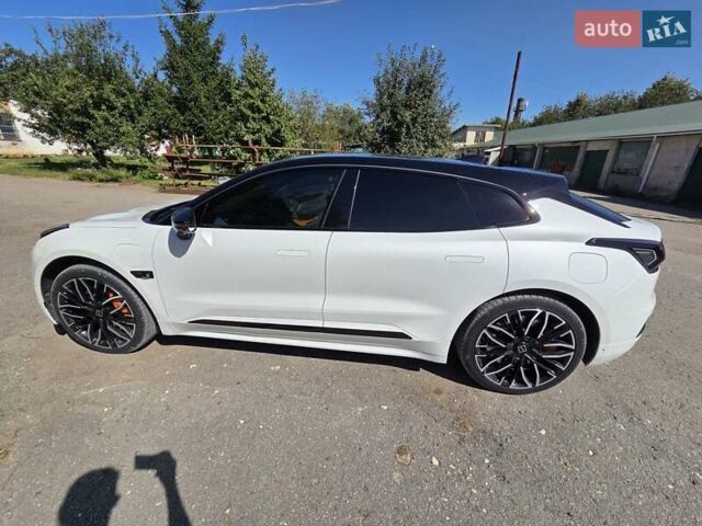 Белый Zeekr 001, объемом двигателя 0 л и пробегом 49 тыс. км за 41000 $, фото 7 на Automoto.ua