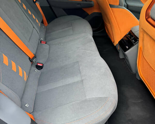 Белый Zeekr 001, объемом двигателя 0 л и пробегом 28 тыс. км за 49000 $, фото 5 на Automoto.ua