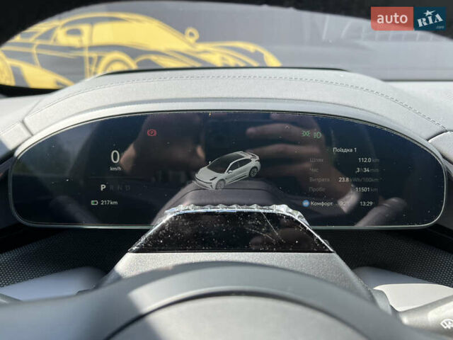 Белый Zeekr 001, объемом двигателя 0 л и пробегом 11 тыс. км за 50500 $, фото 27 на Automoto.ua
