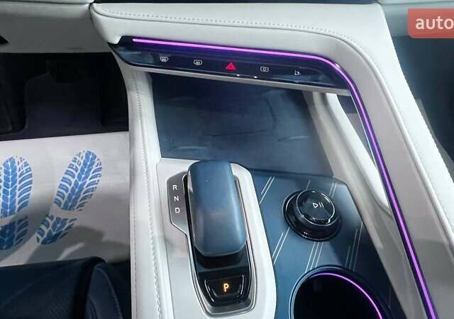 Білий Zeekr 001, об'ємом двигуна 0 л та пробігом 11 тис. км за 37390 $, фото 29 на Automoto.ua