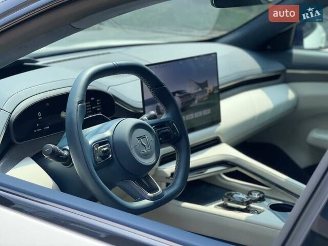 Белый Zeekr 001, объемом двигателя 0 л и пробегом 10 тыс. км за 40800 $, фото 4 на Automoto.ua