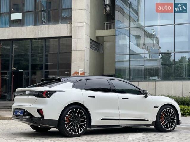 Белый Zeekr 001, объемом двигателя 0 л и пробегом 23 тыс. км за 42900 $, фото 3 на Automoto.ua