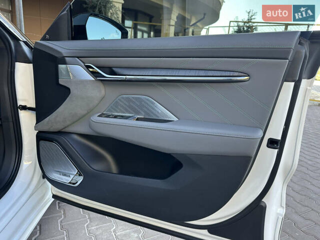 Белый Zeekr 001, объемом двигателя 0 л и пробегом 20 тыс. км за 37500 $, фото 64 на Automoto.ua