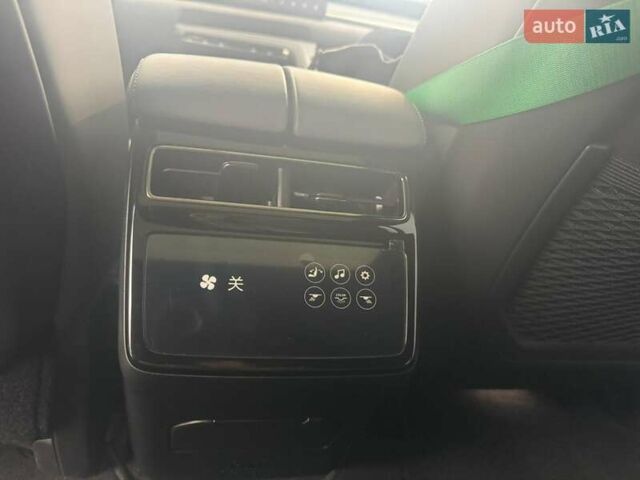 Белый Zeekr 001, объемом двигателя 0 л и пробегом 7 тыс. км за 36000 $, фото 9 на Automoto.ua