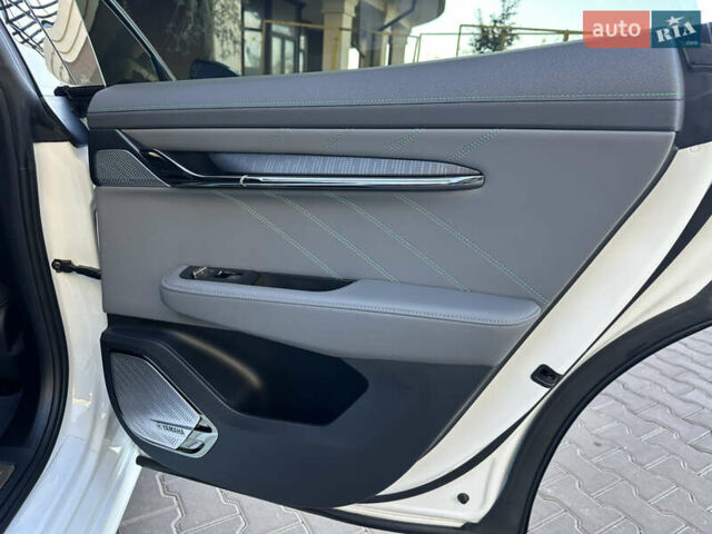 Белый Zeekr 001, объемом двигателя 0 л и пробегом 20 тыс. км за 37500 $, фото 58 на Automoto.ua