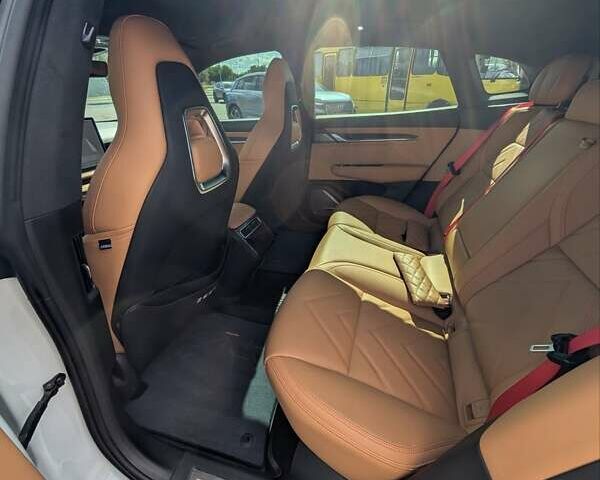 Білий Zeekr 001, об'ємом двигуна 0 л та пробігом 35 тис. км за 34000 $, фото 11 на Automoto.ua