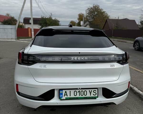 Белый Zeekr 001, объемом двигателя 0 л и пробегом 35 тыс. км за 40000 $, фото 6 на Automoto.ua