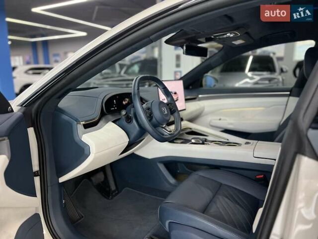 Білий Zeekr 001, об'ємом двигуна 0 л та пробігом 12 тис. км за 44999 $, фото 19 на Automoto.ua