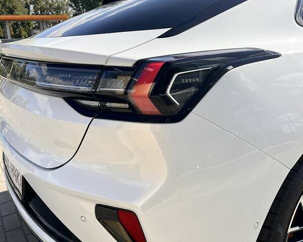 Белый Zeekr 001, объемом двигателя 0 л и пробегом 1 тыс. км за 51000 $, фото 8 на Automoto.ua