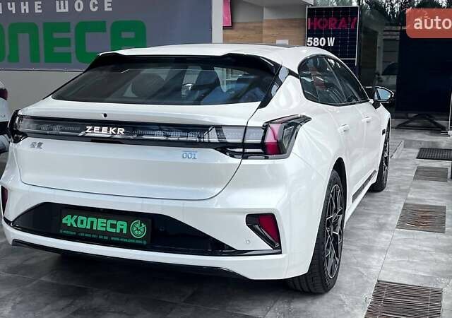 Білий Zeekr 001, об'ємом двигуна 0 л та пробігом 11 тис. км за 37390 $, фото 2 на Automoto.ua
