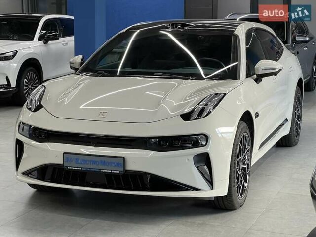 Білий Zeekr 001, об'ємом двигуна 0 л та пробігом 12 тис. км за 44999 $, фото 4 на Automoto.ua