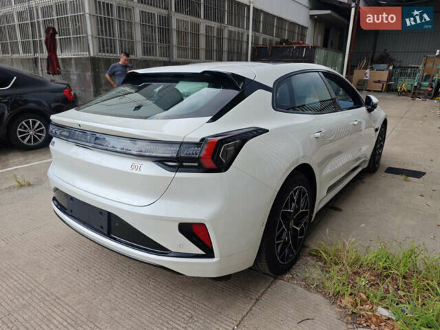 Білий Zeekr 001, об'ємом двигуна 0 л та пробігом 10 тис. км за 37500 $, фото 15 на Automoto.ua
