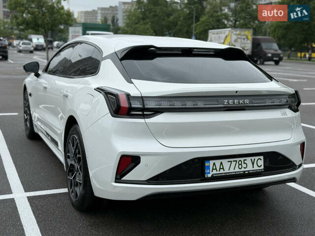 Белый Zeekr 001, объемом двигателя 0 л и пробегом 10 тыс. км за 37999 $, фото 18 на Automoto.ua