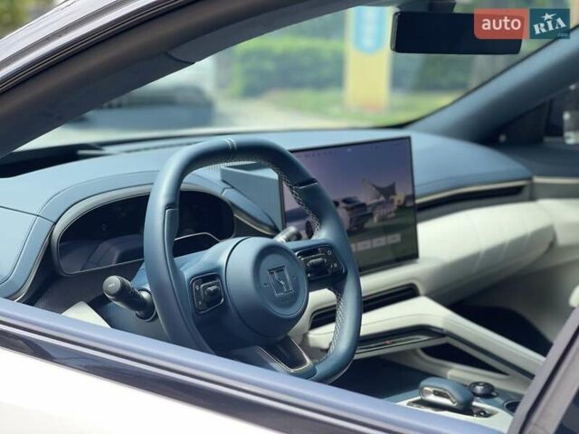 Белый Zeekr 001, объемом двигателя 0 л и пробегом 15 тыс. км за 38800 $, фото 4 на Automoto.ua