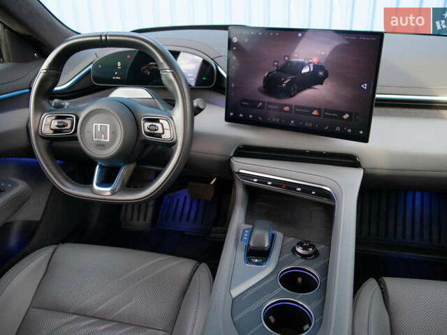 Белый Zeekr 001, объемом двигателя 0 л и пробегом 18 тыс. км за 43200 $, фото 13 на Automoto.ua