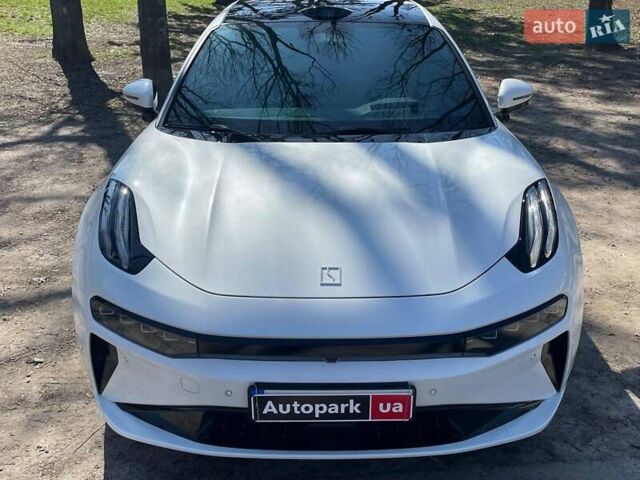 Белый Zeekr 001, объемом двигателя 0 л и пробегом 16 тыс. км за 43790 $, фото 9 на Automoto.ua