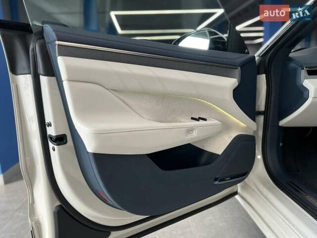 Білий Zeekr 001, об'ємом двигуна 0 л та пробігом 12 тис. км за 44999 $, фото 21 на Automoto.ua