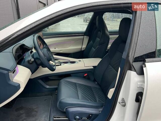 Белый Zeekr 001, объемом двигателя 0 л и пробегом 11 тыс. км за 37400 $, фото 16 на Automoto.ua