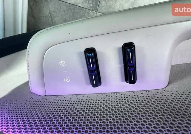 Білий Zeekr 001, об'ємом двигуна 0 л та пробігом 11 тис. км за 37390 $, фото 23 на Automoto.ua