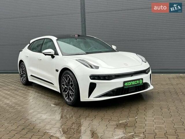 Белый Zeekr 001, объемом двигателя 0 л и пробегом 11 тыс. км за 37400 $, фото 2 на Automoto.ua