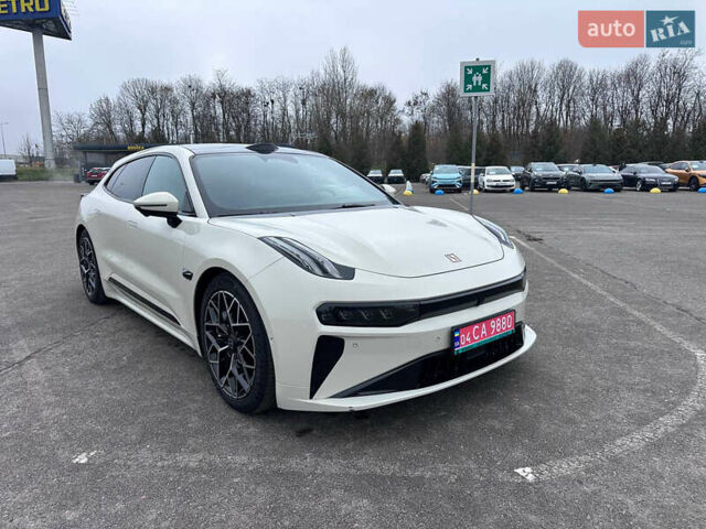 Білий Zeekr 001, об'ємом двигуна 0 л та пробігом 13 тис. км за 45800 $, фото 17 на Automoto.ua